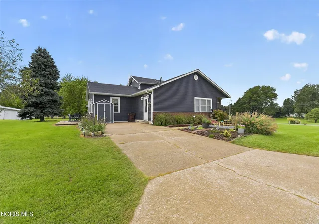 Photo 3 of Single family home for sale at 11085 County Rd P, Napoleon, OH 43545 | MLS# 10012810 | Listing updated on 2026-10-04