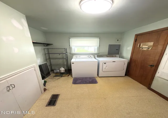 Photo 14 of Single family home for sale at 214 Maywinn Rd, Defiance, OH 43512 | MLS# 10012830 | Listing updated on 2026-09-07