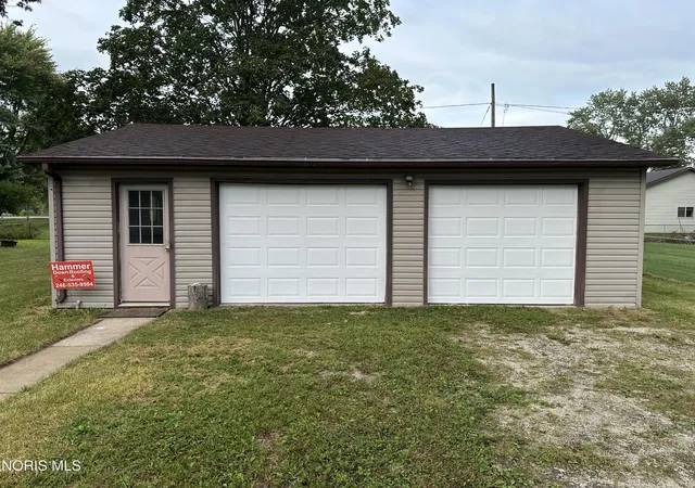 Photo 16 of Single family home for sale at 23349 W Centerfield Dr, Genoa, OH 43430 | MLS# 10012814 | Listing updated on 2026-09-15