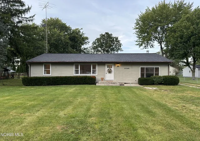 Photo 1 of Single family home for sale at 23349 W Centerfield Dr, Genoa, OH 43430 | MLS# 10012814 | Listing updated on 2026-09-15