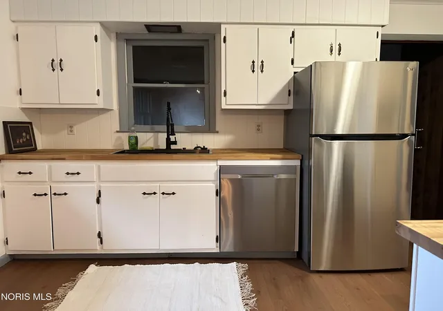 Photo 4 of Single family home for sale at 23349 W Centerfield Dr, Genoa, OH 43430 | MLS# 10012814 | Listing updated on 2026-09-15