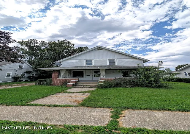 Photo 2 of Single family home for sale at 317 N Madison St, Delta, OH 43515 | MLS# 10013027 | Listing updated on 2026-09-05