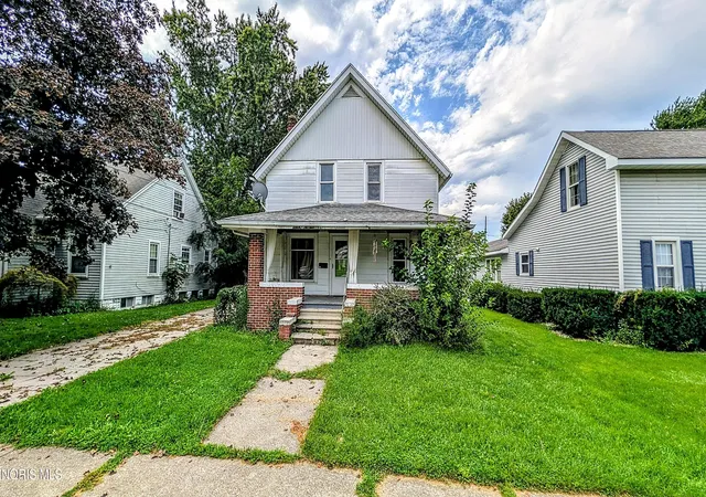 Photo 3 of Single family home for sale at 317 N Madison St, Delta, OH 43515 | MLS# 10013027 | Listing updated on 2026-09-05