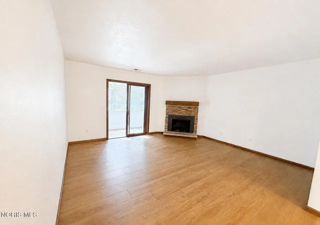 Photo 3 of Condo for sale at 5713 Tibaron Ln #Apt 104, Toledo, OH 43615 | MLS# 10012820 | Listing updated on 2026-10-07