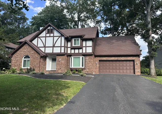Single family home for sale at 2344 Chancery Rd, Toledo, OH 43617 | MLS# 10012901