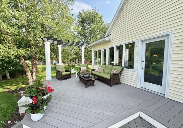Photo 3 of Single family home for sale at 1360 Sedward Ave, Napoleon, OH 43545 | MLS# 10012828 | Listing updated on 2026-09-25