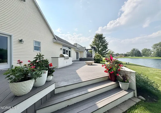 Photo 4 of Single family home for sale at 1360 Sedward Ave, Napoleon, OH 43545 | MLS# 10012828 | Listing updated on 2026-09-25