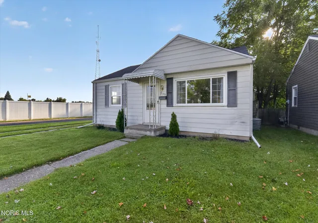 Photo 2 of Sale Pending at 5146 Tappan Ave, Toledo, OH 43612 | MLS# 10012827 | Listing updated on 2026-09-12