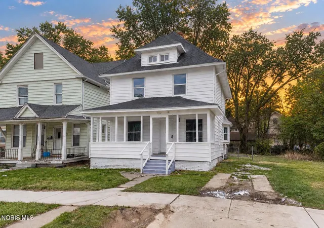 Photo 1 of Single family home for sale at 2368 Hollywood Ave, Toledo, OH 43620 | MLS# 10013046 | Listing updated on 2026-09-07