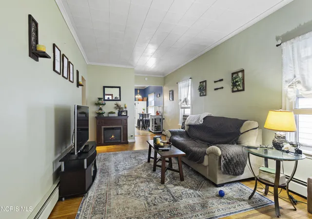 Photo 4 of Single family home for sale at 1810 Brussels St, Toledo, OH 43613 | MLS# 10012963 | Listing updated on 2026-09-04