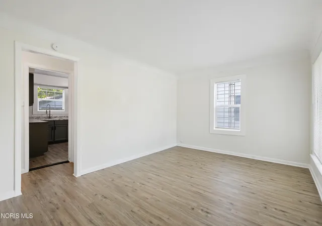 Photo 3 of Single family home for sale at 512 Clifton Blvd, Toledo, OH 43607 | MLS# 10013290 | Listing updated on 2026-10-12