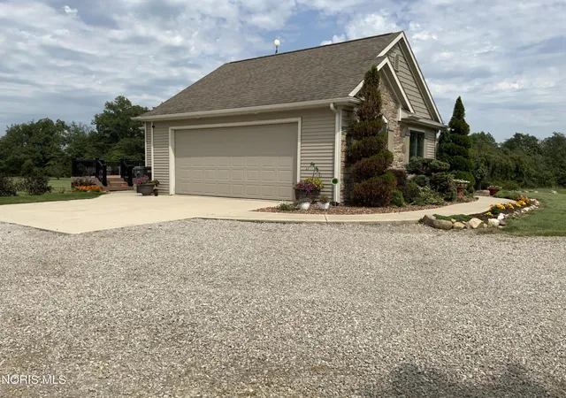 Photo 3 of Single family home for sale at 2235 Road 250, Antwerp, OH 45813 | MLS# 10012886 | Listing updated on 2026-09-11