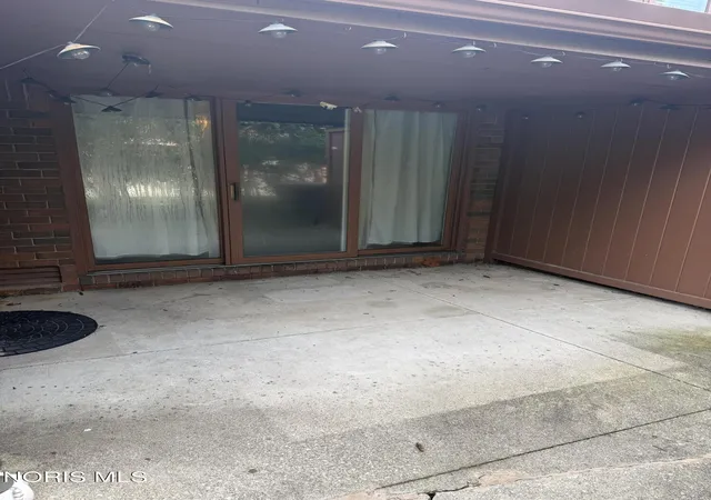 Listing Photo 5 - Condo for sale in building located at 4049 Sherwood Forest Manor Rd, Toledo, OH 43623 - Unit #C10
