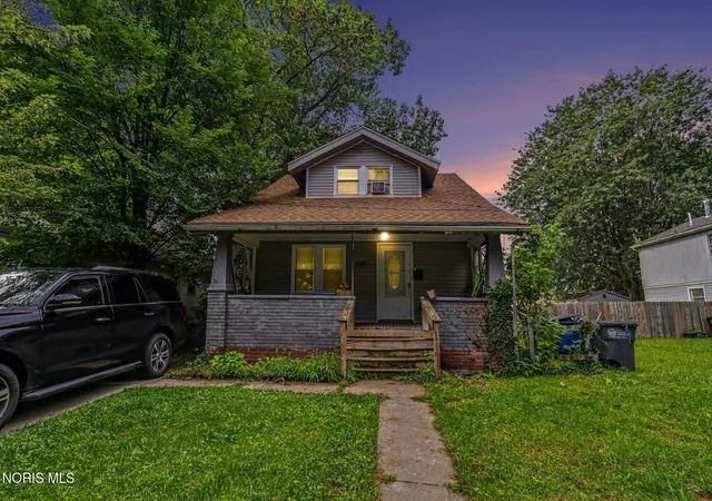 Photo 1 of Single family home for sale at 2335 Ward St, Toledo, OH 43609 | MLS# 10012860 | Listing updated on 2026-09-10