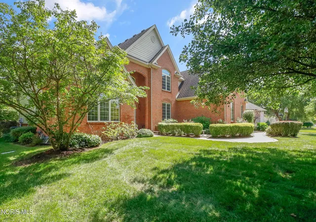 Photo 3 of Single family home for sale at 3519 Deer Crk Dr, Maumee, OH 43537 | MLS# 10012936 | Listing updated on 2026-09-22