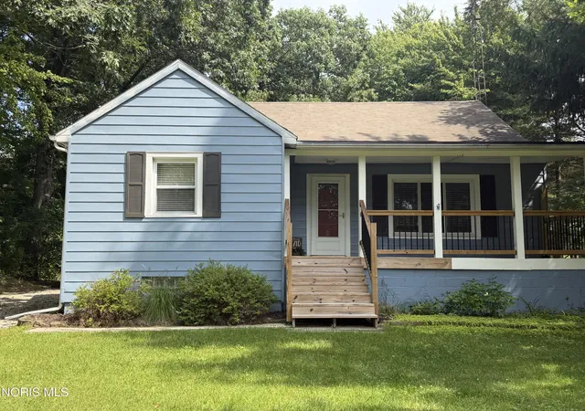 Photo 1 of Sale Pending at 4711 S Berkey Southern Rd, Swanton, OH 43558 | MLS# 10013000 | Listing updated on 2026-09-10