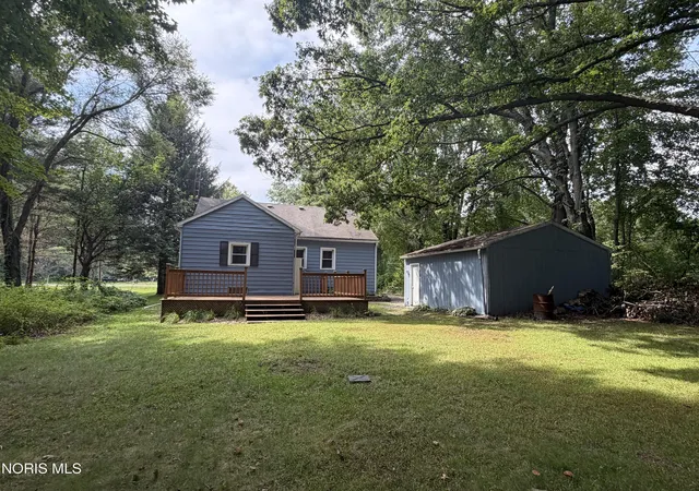 Photo 3 of Sale Pending at 4711 S Berkey Southern Rd, Swanton, OH 43558 | MLS# 10013000 | Listing updated on 2026-09-10