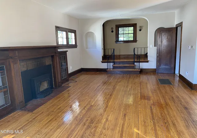 Photo 2 of Single family home for sale at 2932 Gunckel Blvd, Toledo, OH 43606 | MLS# 10013052 | Listing updated on 2026-09-08