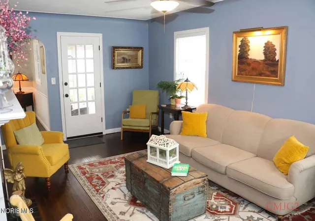 Photo 2 of Single family home for sale at 3756 Bowen Rd, Toledo, OH 43613 | MLS# 10012916 | Listing updated on 2026-10-02