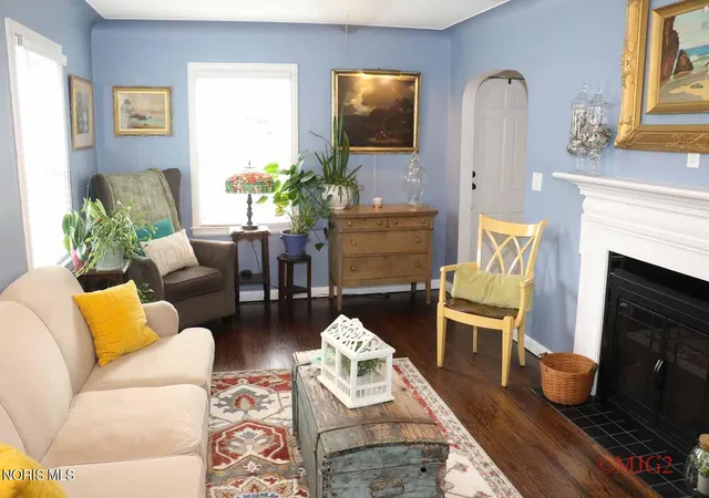 Photo 3 of Single family home for sale at 3756 Bowen Rd, Toledo, OH 43613 | MLS# 10012916 | Listing updated on 2026-10-02