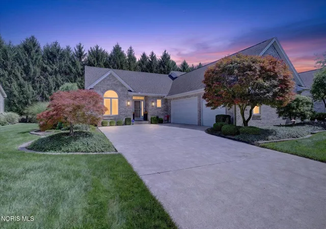 Photo 2 of Single family home for sale at 3915 Deer Valley Ln, Maumee, OH 43537 | MLS# 10012955 | Listing updated on 2026-09-21