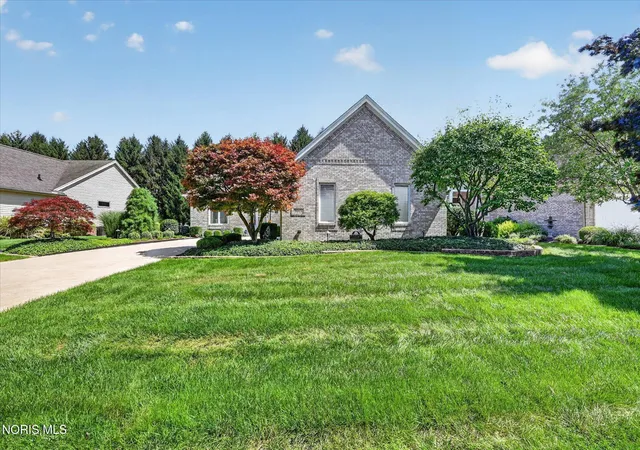 Photo 4 of House for sale at 3915 Deer Valley Ln, Maumee, OH 43537 | MLS# 10012955 | Listing updated on 2026-09-21