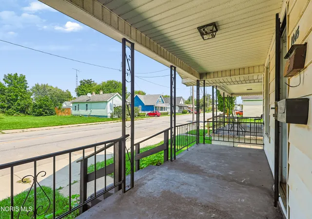 Photo 2 of Single family home for sale at 1045 Nebraska Ave, Toledo, OH 43607 | MLS# 10012942 | Listing updated on 2026-09-08