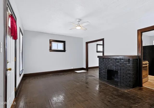 Photo 3 of Single family home for sale at 1045 Nebraska Ave, Toledo, OH 43607 | MLS# 10012942 | Listing updated on 2026-09-08