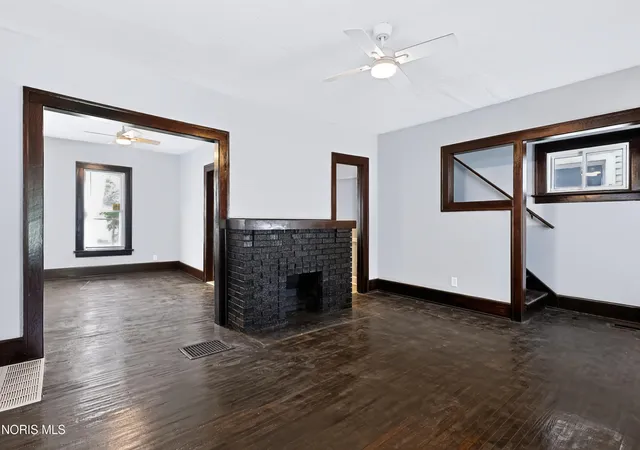 Photo 3 of Single family home for sale at 1045 Nebraska Ave, Toledo, OH 43607 | MLS# 10012942 | Listing updated on 2026-09-08