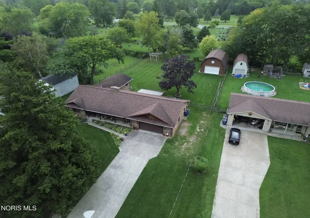 Photo 4 of Single family home for sale at 5921 Glasgow Rd, Sylvania, OH 43560 | MLS# 10012917 | Listing updated on 2026-09-09