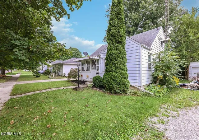 Photo 4 of Single family home for sale at 618 Ravine Ave, Defiance, OH 43512 | MLS# 10012920 | Listing updated on 2026-10-05