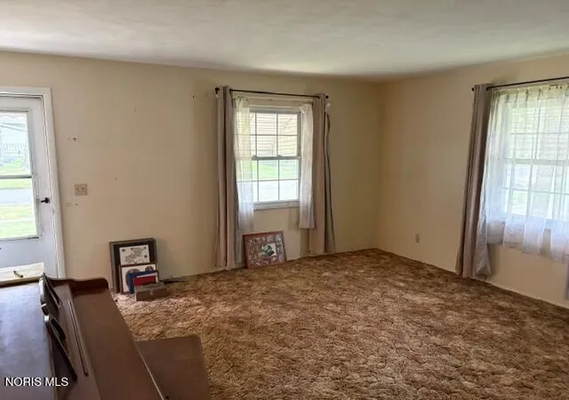 Photo 3 of Single family home for sale at 5836 Vistamar Rd, Toledo, OH 43611 | MLS# 10012921 | Listing updated on 2026-09-09