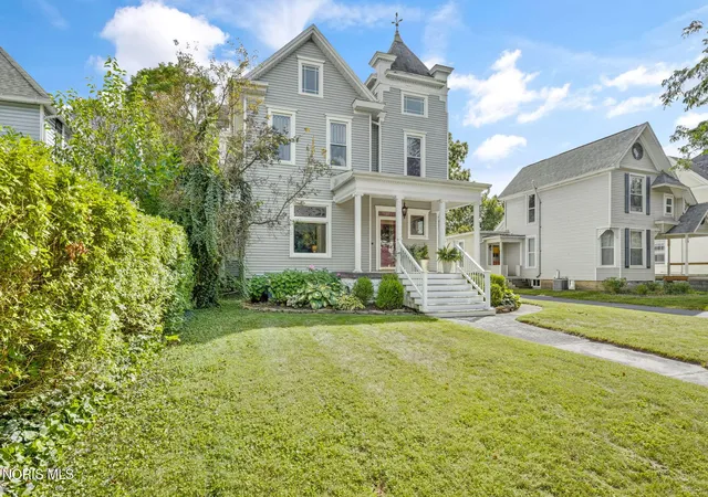 Photo 2 of Single family home for sale at 319 Hancock St, Findlay, OH 45840 | MLS# 10013181 | Listing updated on 2026-10-06