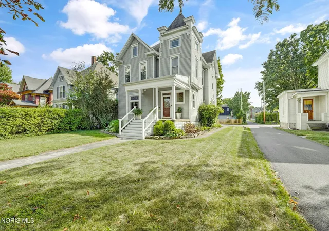 Photo 3 of Single family home for sale at 319 Hancock St, Findlay, OH 45840 | MLS# 10013181 | Listing updated on 2026-10-06