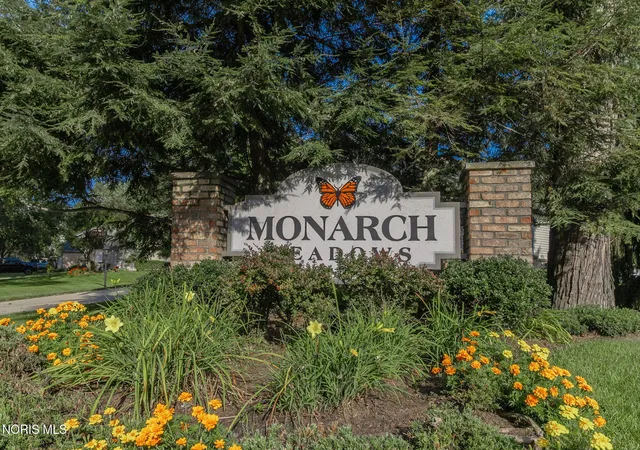 Photo 2 of Single family home for sale at 6740 Monarch Dr, Sylvania, OH 43560 | MLS# 10012923 | Listing updated on 2026-09-14