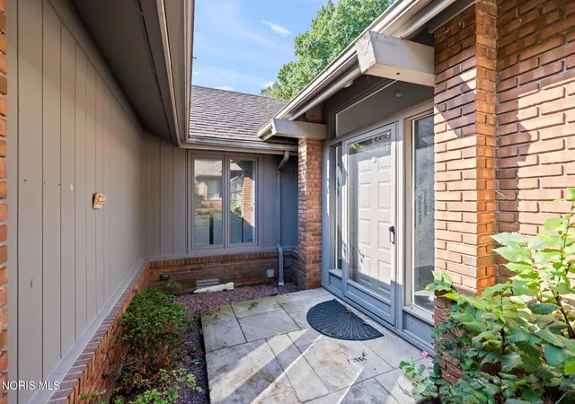 Photo 1 of Single family home for sale at 41 Woodforest Pkwy, Sylvania, OH 43560 | MLS# 10012941 | Listing updated on 2026-09-14