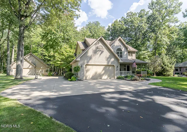 Photo 3 of Single family home for sale at 2657 Scott Rd, Swanton, OH 43558 | MLS# 10012951 | Listing updated on 2026-09-29