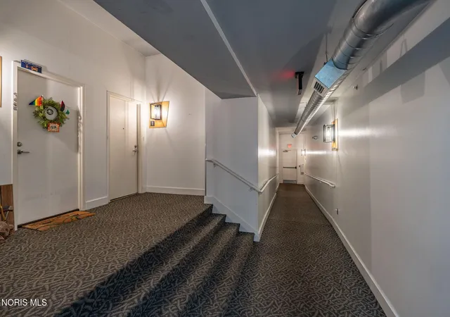 Photo 3 of Condo for sale at 44 S Saint Clair St #Apt 1, Toledo, OH 43604 | MLS# 10013026 | Listing updated on 2026-09-14