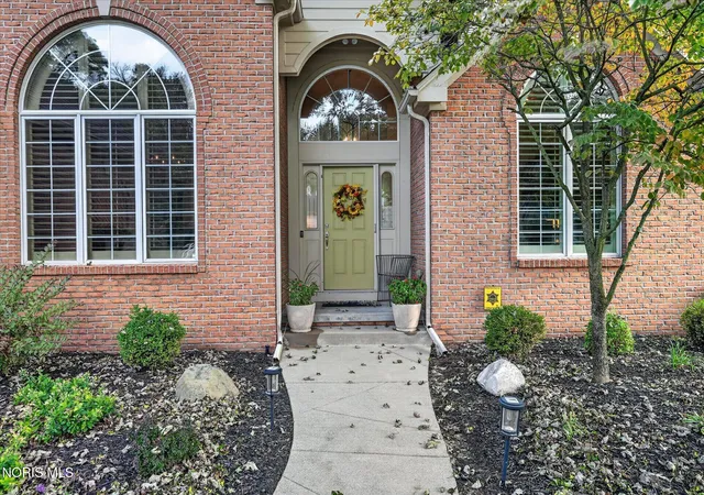 Photo 2 of Single family home for sale at 7522 Castle Ridge Rd, Toledo, OH 43617 | MLS# 10013269 | Listing updated on 2026-09-11