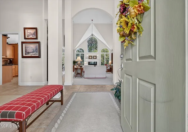 Photo 2 of Single family home for sale at 7522 Castle Ridge Rd, Toledo, OH 43617 | MLS# 10013269 | Listing updated on 2026-09-11