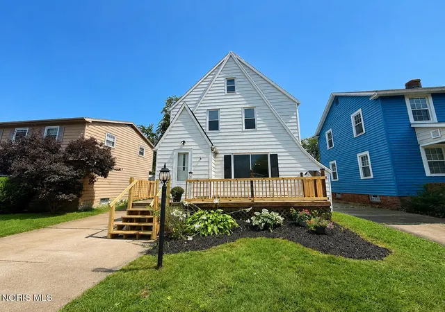Photo 1 of Single family home for sale at 3141 Schneider Rd, Toledo, OH 43614 | MLS# 10012992 | Listing updated on 2026-09-11