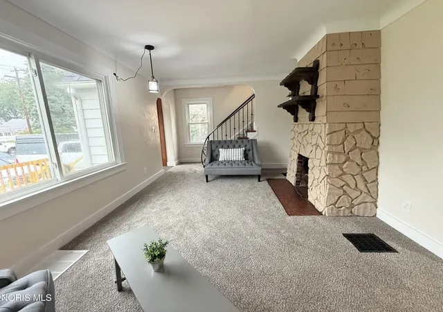 Photo 2 of Single family home for sale at 3141 Schneider Rd, Toledo, OH 43614 | MLS# 10012992 | Listing updated on 2026-09-11
