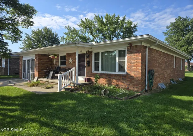 Photo 2 of Single family home for sale at 422 Indian Rd, Wauseon, OH 43567 | MLS# 10012965 | Listing updated on 2026-09-21