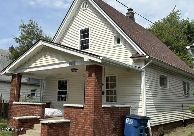 Photo 3 of Single family home for sale at 1156 Colton St, Toledo, OH 43609 | MLS# 10012962 | Listing updated on 2026-09-04