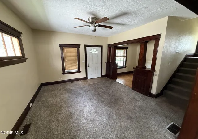 Photo 3 of Single family home for sale at 1156 Colton St, Toledo, OH 43609 | MLS# 10012962 | Listing updated on 2026-09-04