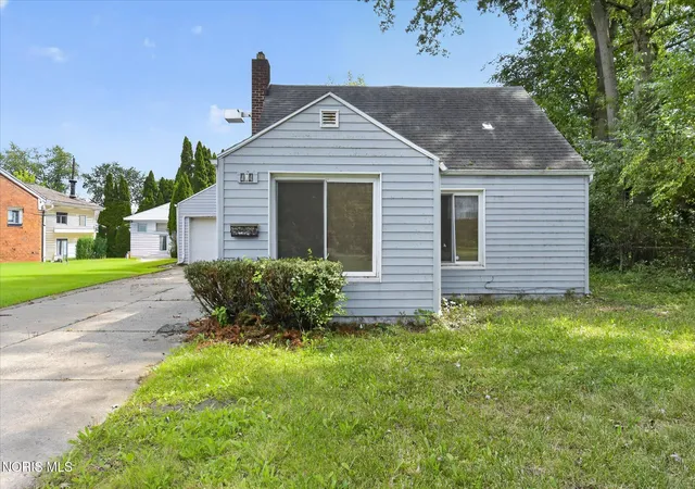Photo 1 of Single family home for sale at 404 Teal Dr, Toledo, OH 43615 | MLS# 10012993 | Listing updated on 2026-09-04