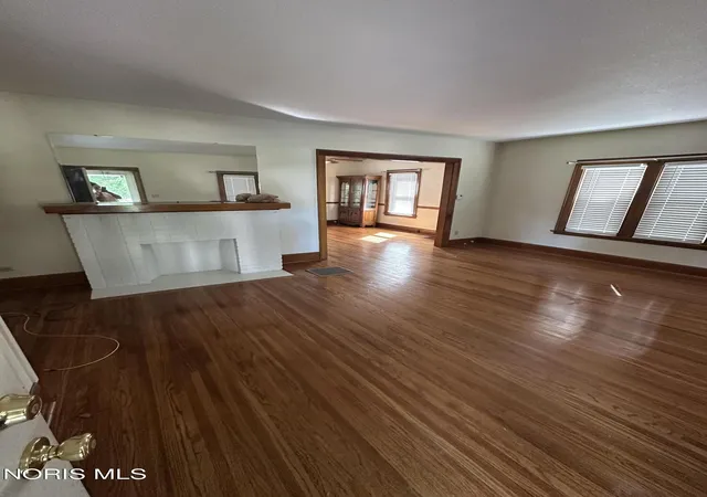Photo 2 of House for sale at 455 Pasadena Blvd, Toledo, OH 43612 | MLS# 10013094 | Listing updated on 2026-09-15