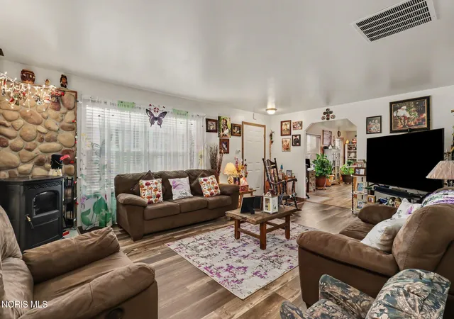 Photo 4 of Single family home for sale at 17521 County Rd 11 50, Montpelier, OH 43543 | MLS# 10013036 | Listing updated on 2026-09-17