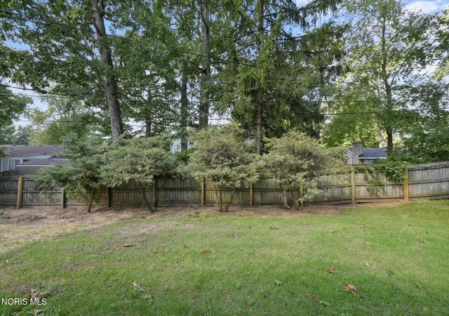 Photo 31 of Single family home for sale at 4805 Elm Pl, Toledo, OH 43613 | MLS# 10013010 | Listing updated on 2026-09-13