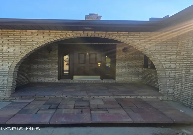 Photo 3 of Single family home for sale at 1101 Muirfield Dr, Findlay, OH 45840 | MLS# 10013007 | Listing updated on 2026-09-17
